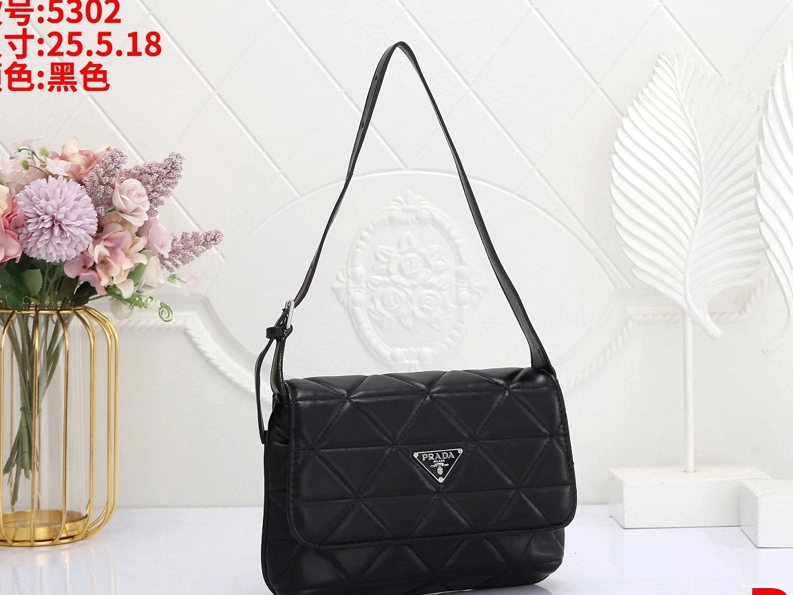 Breathable For Women 8752 Prada Handbags 0929